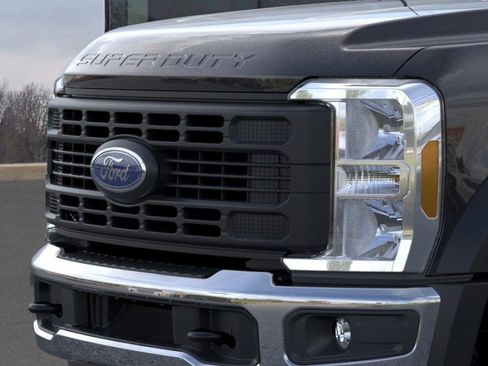New 2026 Ford F450 XL w/ XL Driver Assist Package image 17