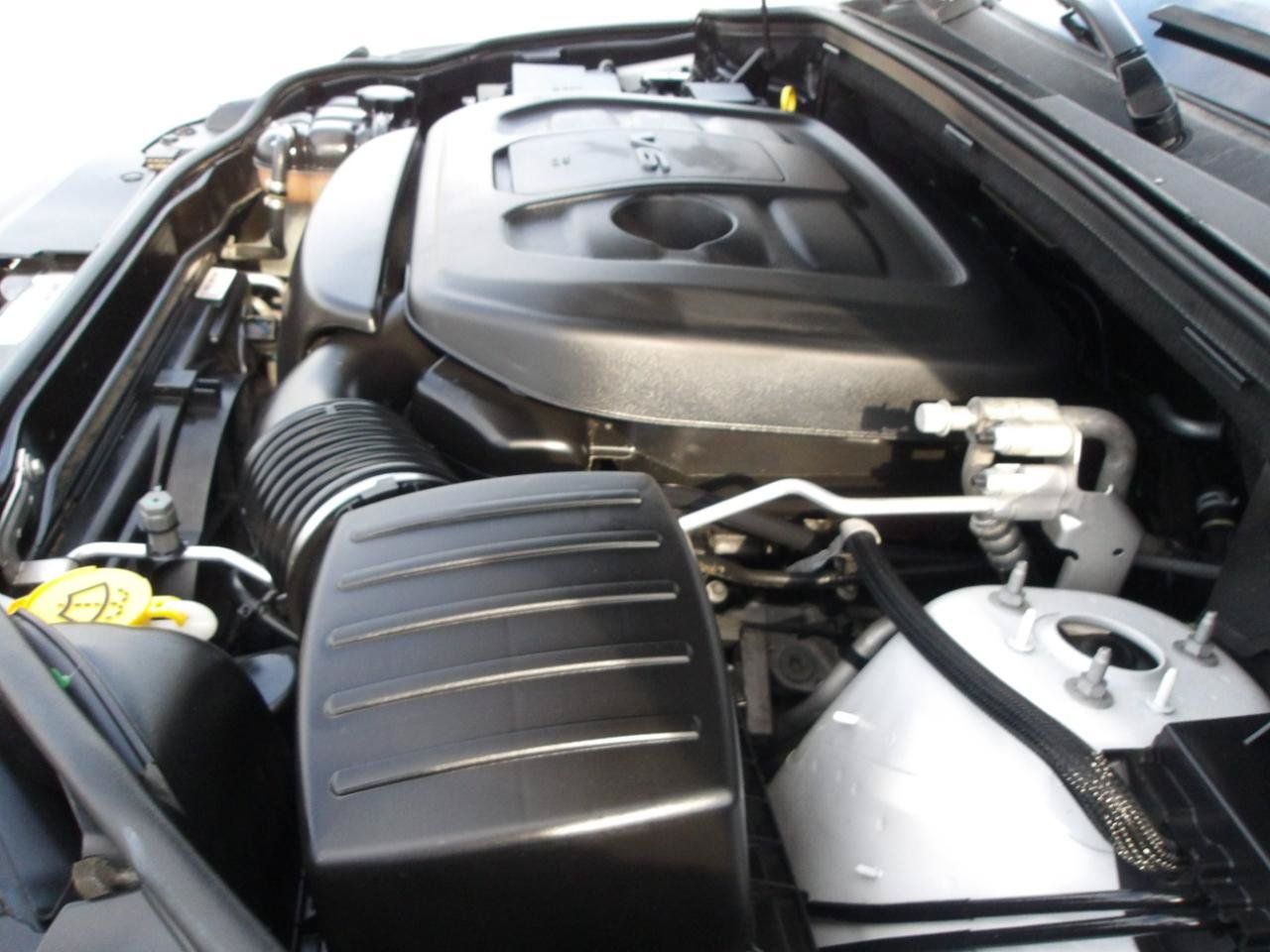 Used 2020 Jeep Grand Cherokee Altitude RWD image 30