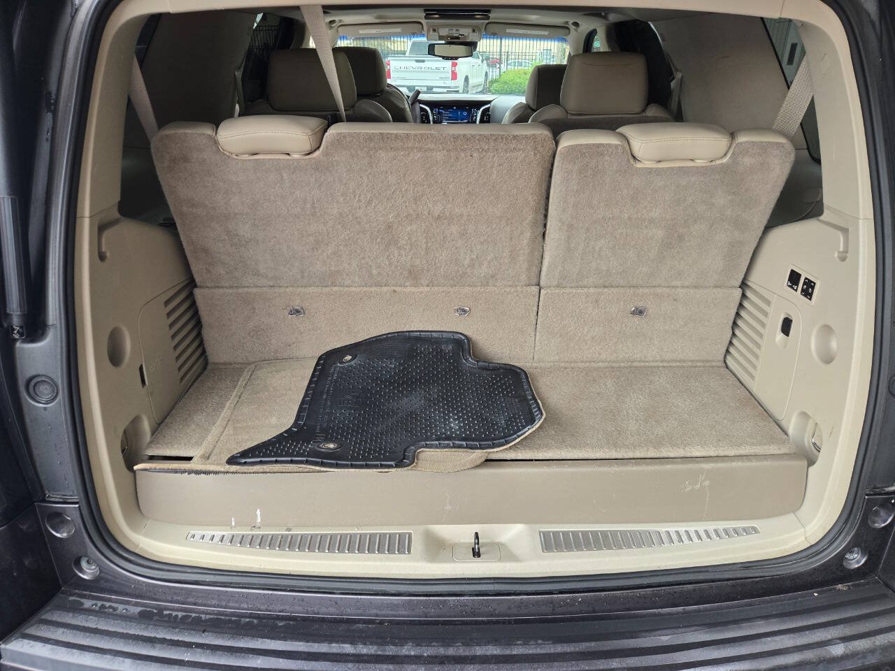 Used 2015 Cadillac Escalade Luxury AWD/4WD image 20