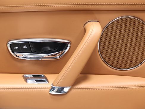 Used 2014 Bentley Flying Spur W12 AWD/4WD image 42