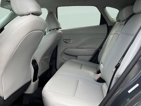 Used 2024 Hyundai Kona Limited FWD image 10