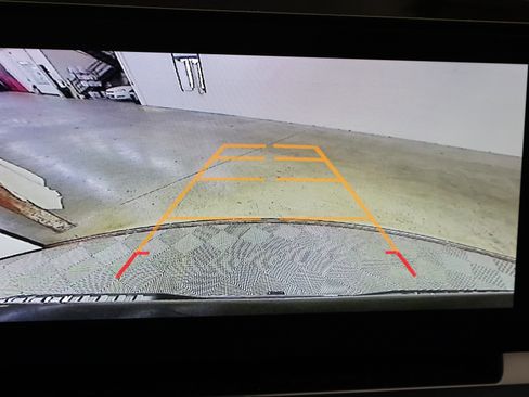 Used 2025 Chevrolet Silverado 1500 LT image 30