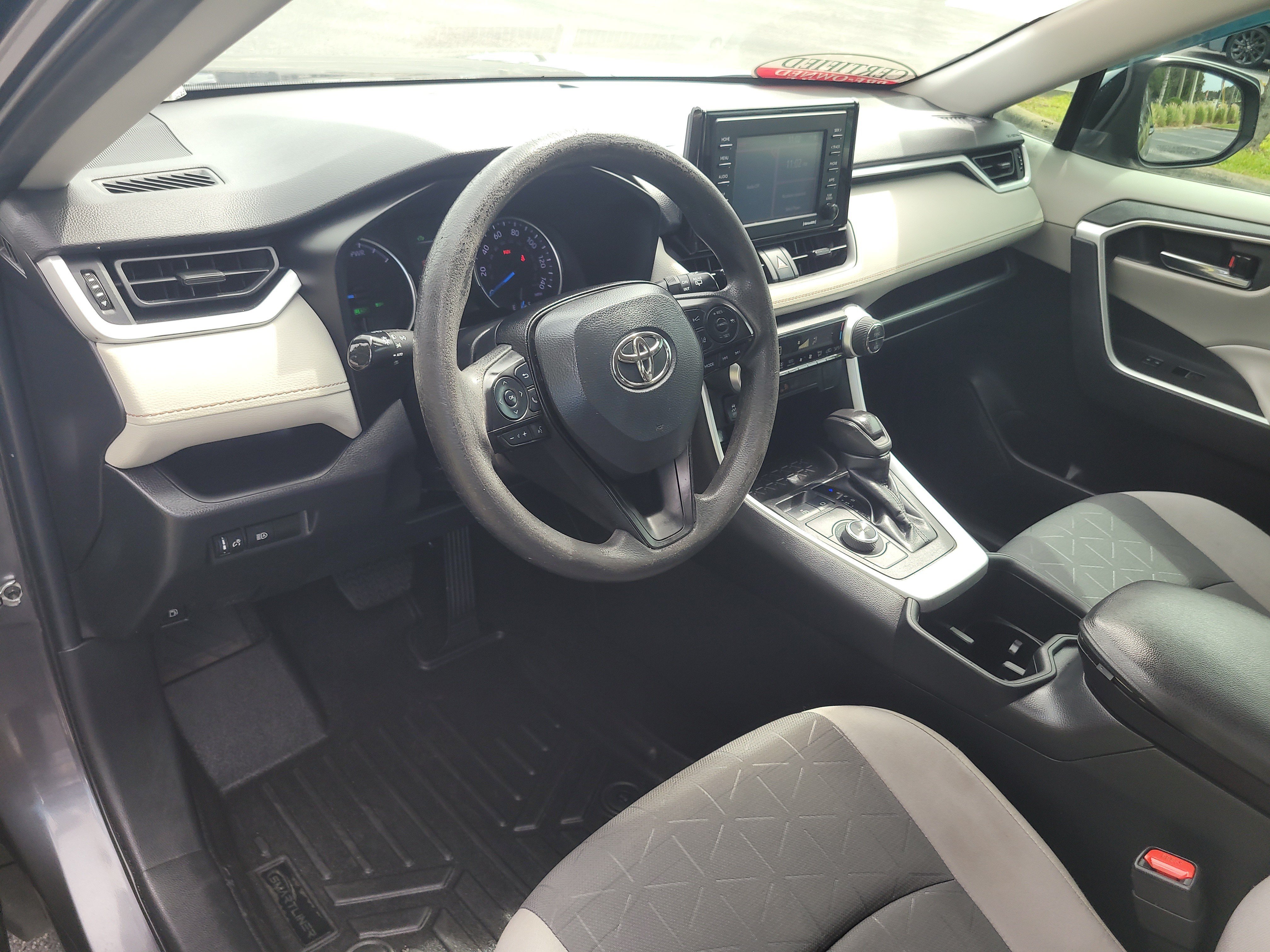 Used 2022 Toyota RAV4 XLE AWD/4WD image 19