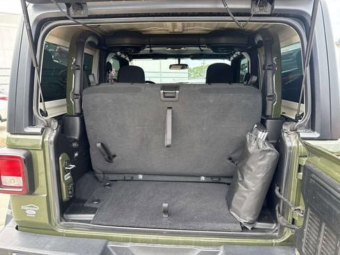 Used 2021 Jeep Wrangler Rubicon image 6