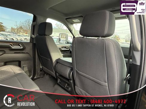 Used 2024 Chevrolet Silverado 2500 LT image 40