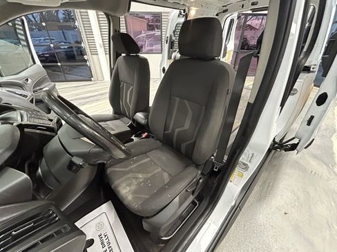 Used 2018 Ford Transit Connect XLT image 7