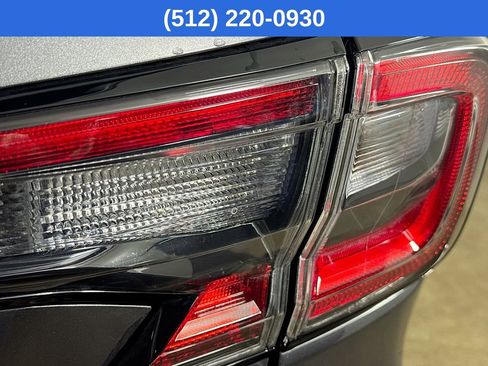 Used 2025 Subaru Outback Premium AWD/4WD image 32