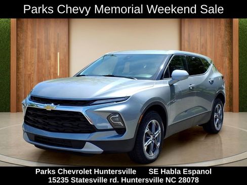 Certified 2025 Chevrolet Blazer LT AWD/4WD image 27