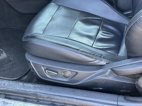 Used 2017 Ford Mustang Premium image 17