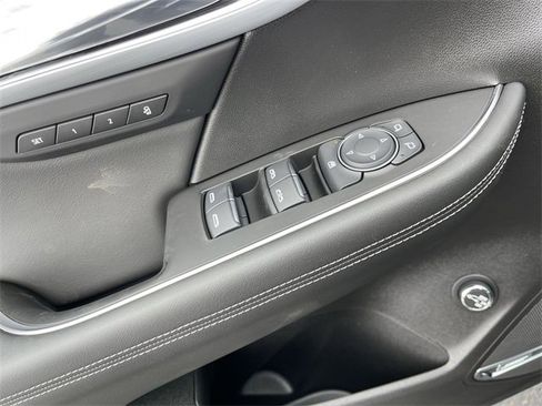 New 2026 Buick Envision Avenir image 13