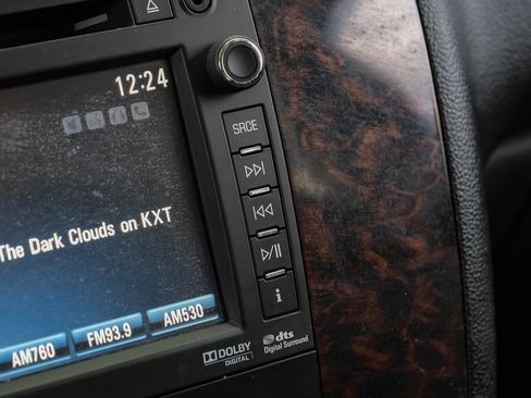 Used 2013 GMC Yukon XL Denali AWD/4WD image 39