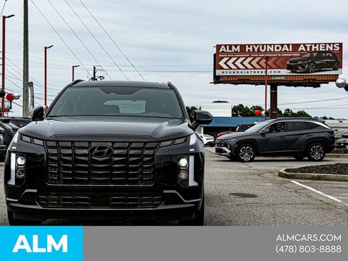 Used 2025 Hyundai Palisade Calligraphy AWD/4WD image 3