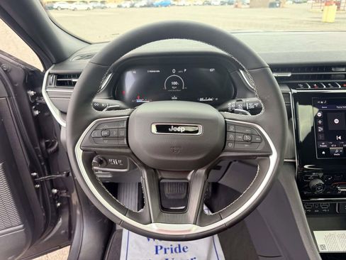 New 2026 Jeep Grand Cherokee L 2WD image 15