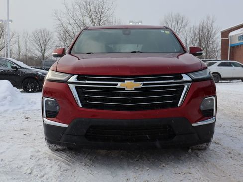Used 2023 Chevrolet Traverse LT w/ LT Premium Package image 7