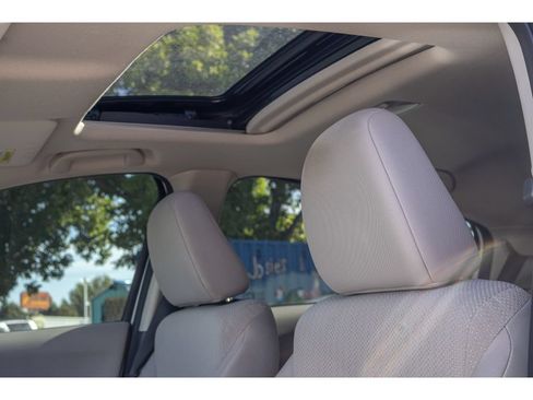 Used 2017 Honda HR-V EX image 17