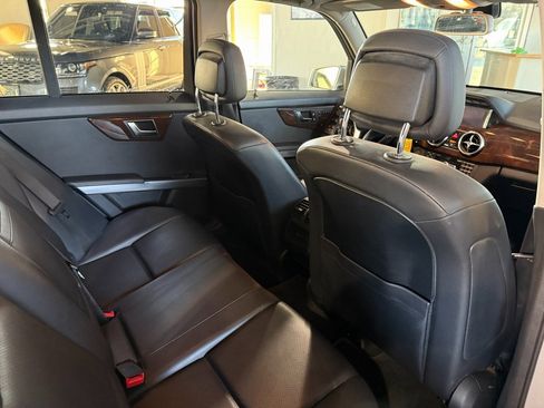 Used 2013 Mercedes-Benz GLK 350 4MATIC image 17