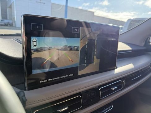 Used 2021 Lincoln Nautilus Reserve w/ Equipment Group 202A image 16