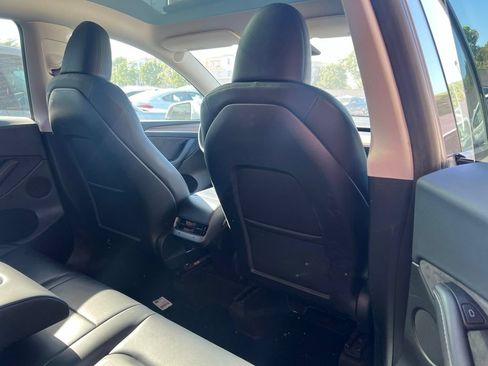Used 2023 Tesla Model Y Performance AWD/4WD image 7