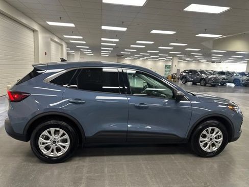 Used 2023 Ford Escape Active AWD/4WD image 8