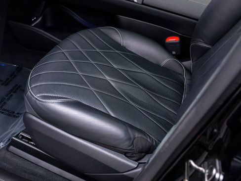 Certified 2023 Mercedes-Benz EQS 580 4MATIC SUV image 16