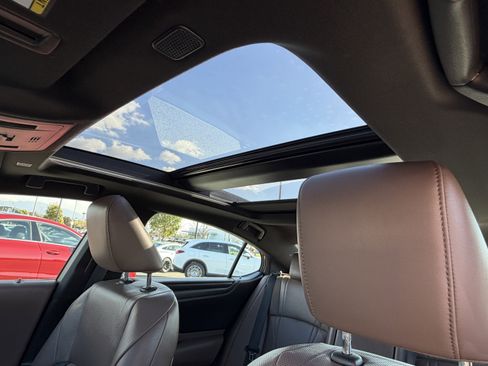 Used 2025 Lexus ES 350 ES 350 Luxury image 18