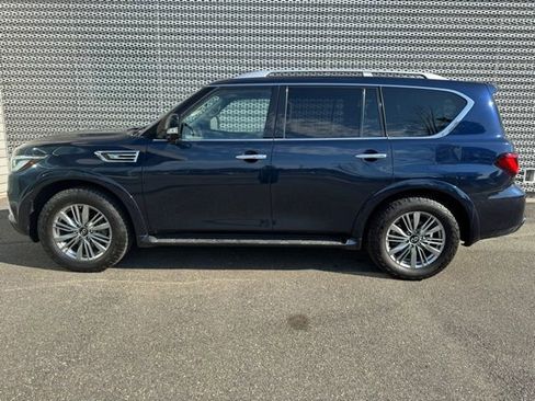 Used 2021 INFINITI QX80 Luxe w/ All-Season Package image 2