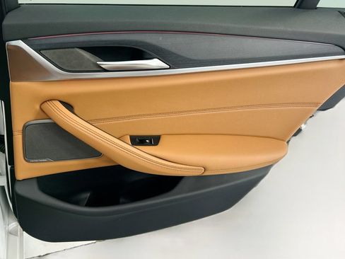 Certified 2023 BMW 530e w/ Premium Package RWD image 26