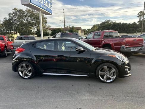 Used 2014 Hyundai Veloster Turbo image 2