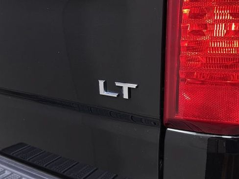 Used 2025 Chevrolet Silverado 1500 LT AWD/4WD image 33