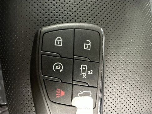 Used 2024 GMC Hummer EV 2X w/ Extreme Off-Road Package image 17