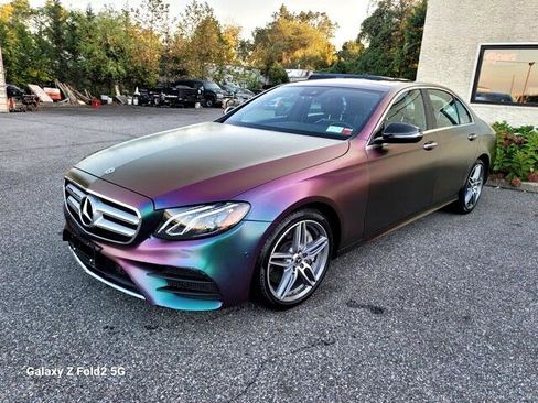 Used 2018 Mercedes-Benz E 300 4MATIC image 3