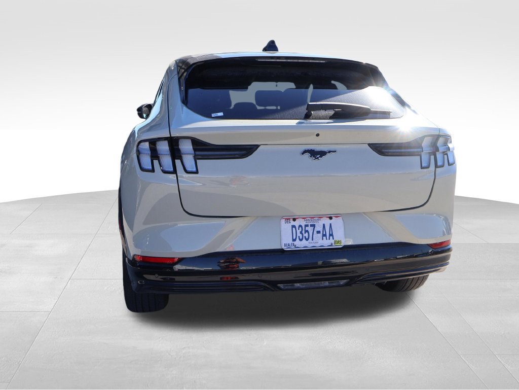 Used 2025 Ford Mustang Mach-E Premium w/ Sport Appearance Package AWD/4WD image 21