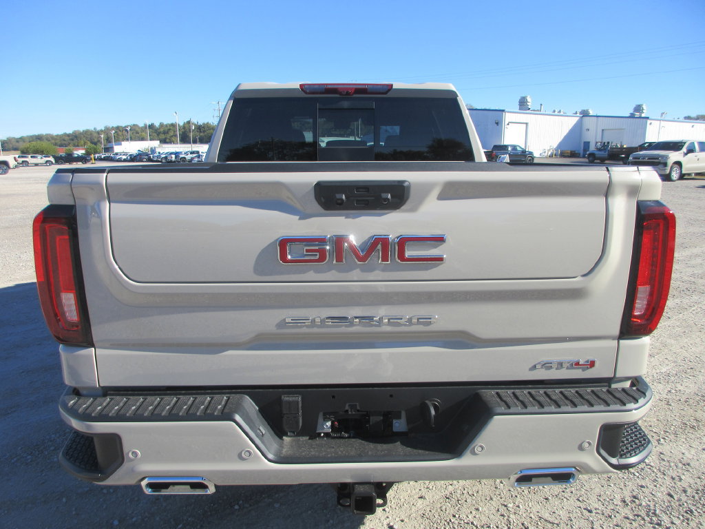 New 2026 GMC Sierra 1500 AT4 w/ AT4 Premium Package AWD/4WD image 5