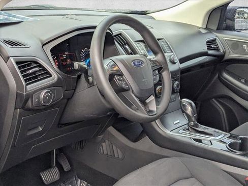 Used 2015 Ford Edge SE image 10