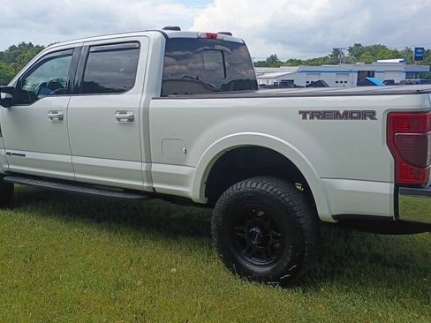 Used 2022 Ford F250 Lariat w/ Tremor Off-Road Package AWD/4WD image 4