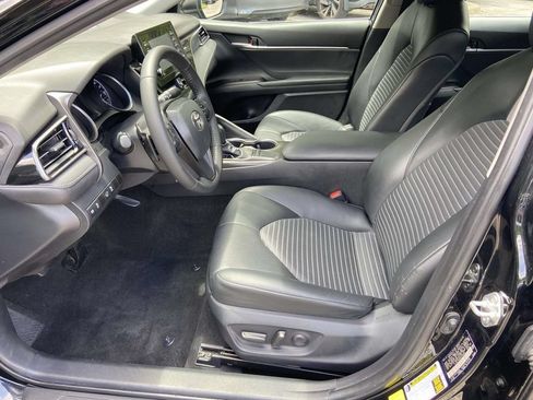 Used 2023 Toyota Camry SE FWD image 15
