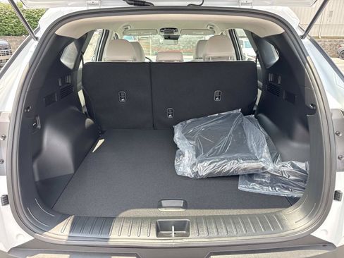 New 2026 Hyundai Tucson Blue SE AWD/4WD image 11