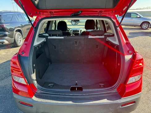 Used 2015 Chevrolet Trax LT w/ LT Sun and Sound Package image 21