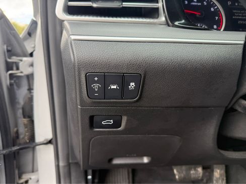 Used 2022 Kia K5 GT-Line w/ GT-Line FWD Premium Package image 11