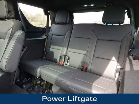 Used 2025 Chevrolet Tahoe High Country image 21