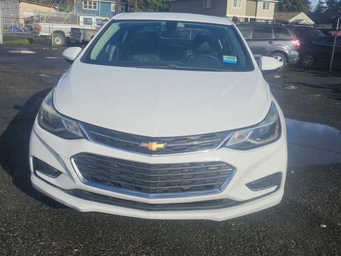 Used 2017 Chevrolet Cruze Premier image 1