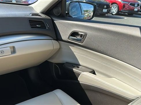 Certified 2018 Acura ILX image 24