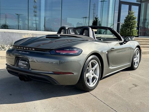 Certified 2024 Porsche 718 Boxster image 7