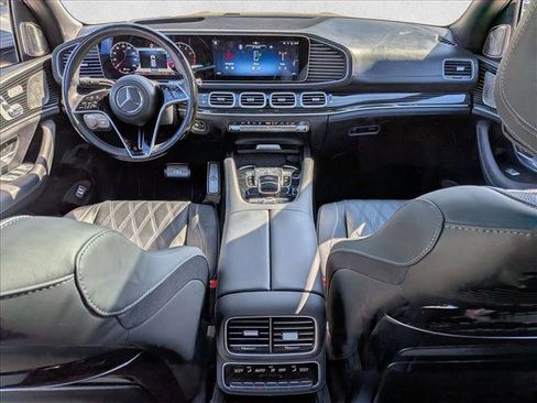 Certified 2024 Mercedes-Benz Maybach GLS 600 4MATIC image 16