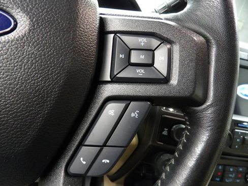 Used 2017 Ford F150 XLT w/ Equipment Group 302A Luxury AWD/4WD image 45