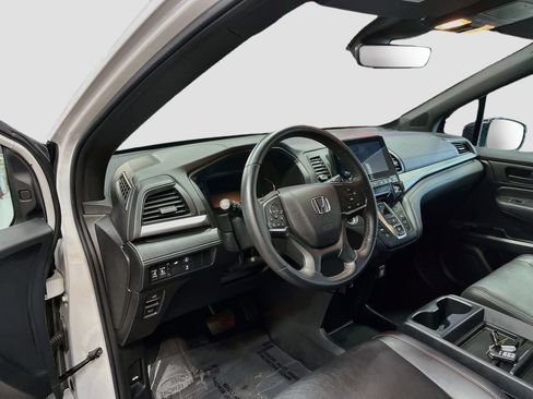 Used 2023 Honda Odyssey Sport image 9