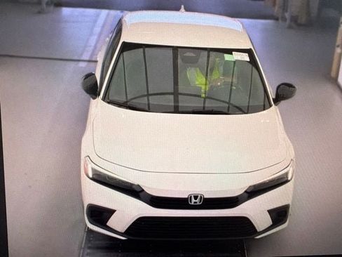 Used 2023 Honda Civic Sport image 11