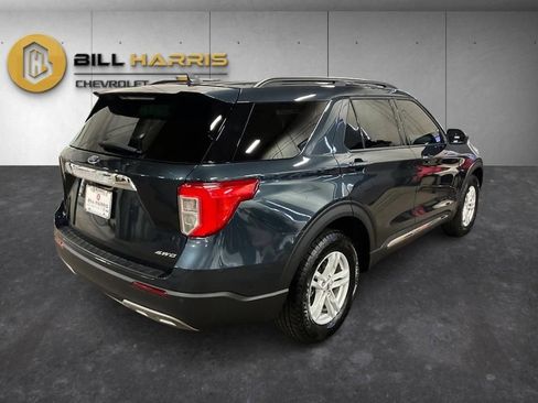 Used 2024 Ford Explorer XLT w/ Equipment Group 202A AWD/4WD image 2
