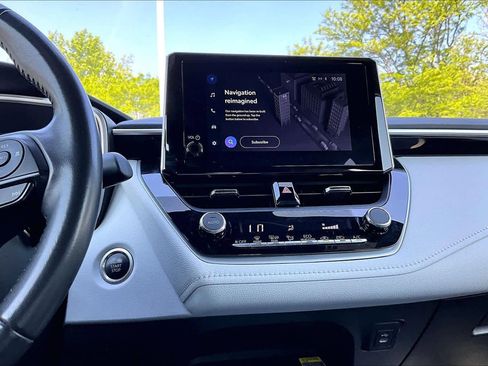 Used 2024 Toyota Corolla SE w/ SE Package image 35