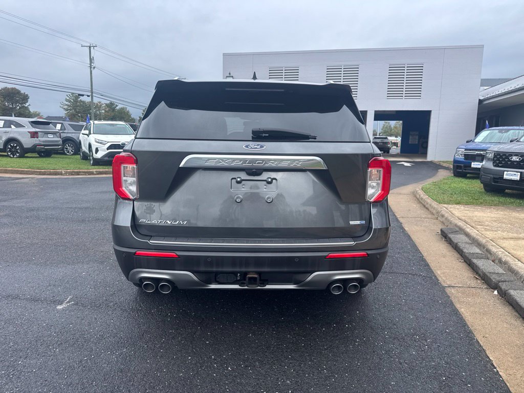 Certified 2020 Ford Explorer Platinum w/ Premium Technology Package AWD/4WD image 5